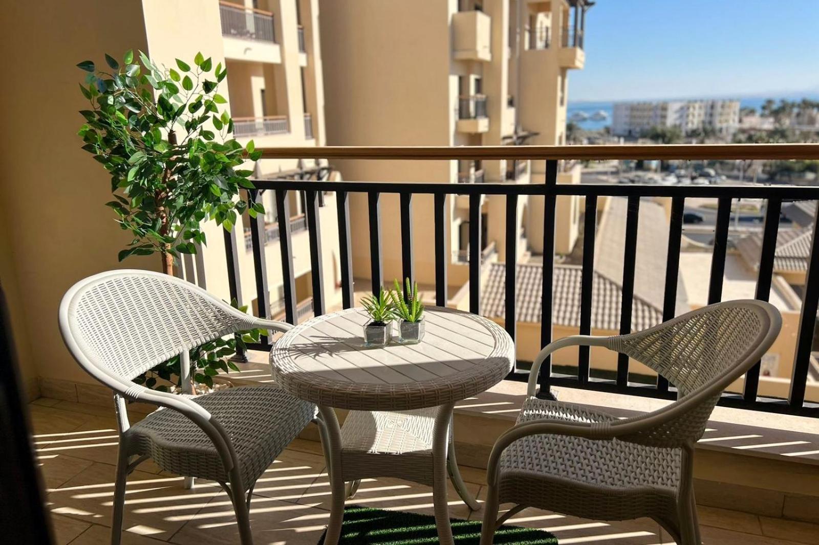 Luxury Red Sea With Pool Access Apartment Hurghada