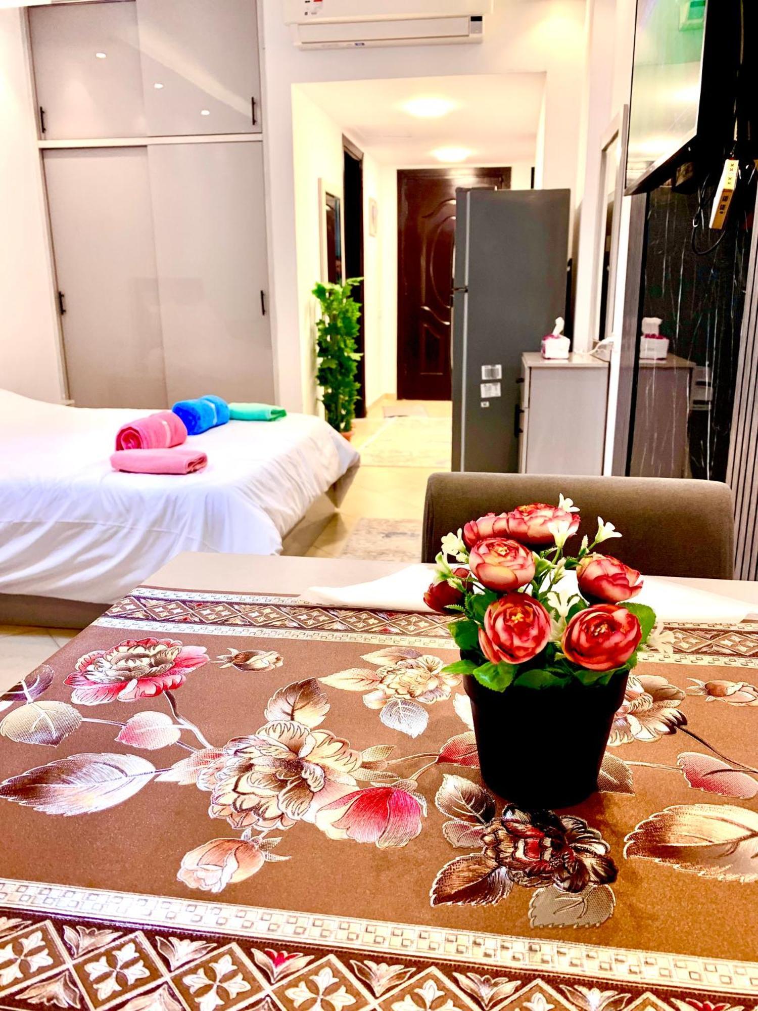 Sunny With 3 Swimming Pools Florenza Appartement