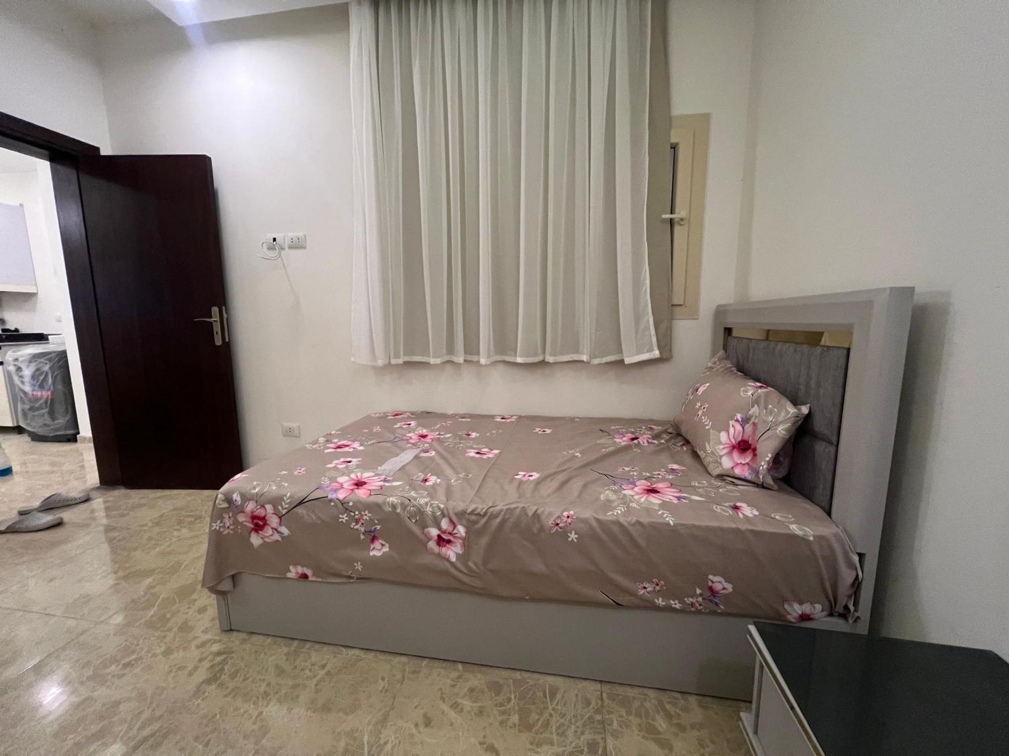 2 Bedroom And 2 Bathroom Pool View At Mirage Bay *