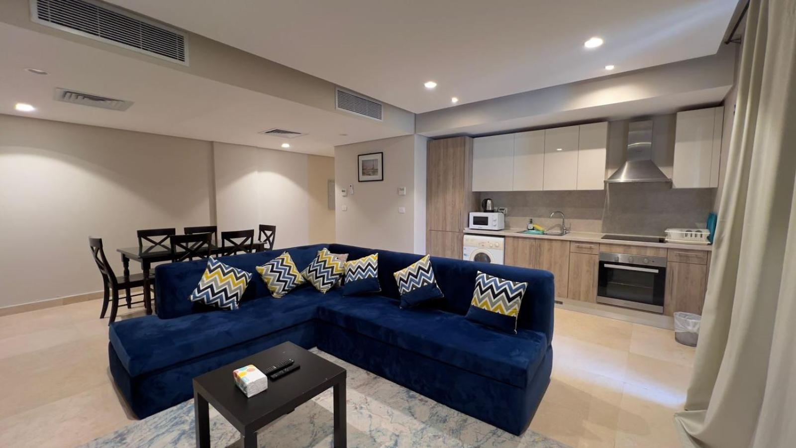 Taj Home, Mangroovy, Pool View, Free Beach Access With Nanny's *