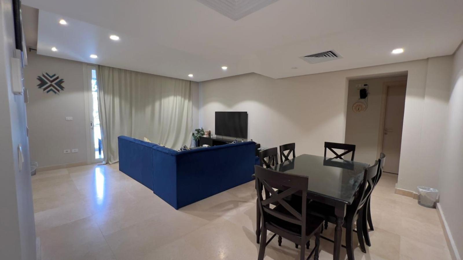 Taj Home, Mangroovy, Pool View, Free Beach Access With Nanny's