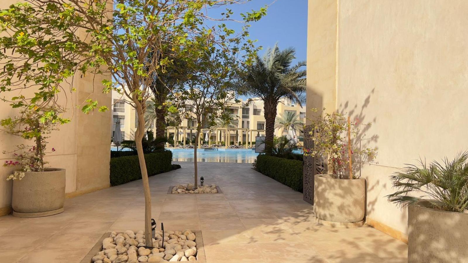 Taj Home, Mangroovy, Pool View, Free Beach Access With Nanny's