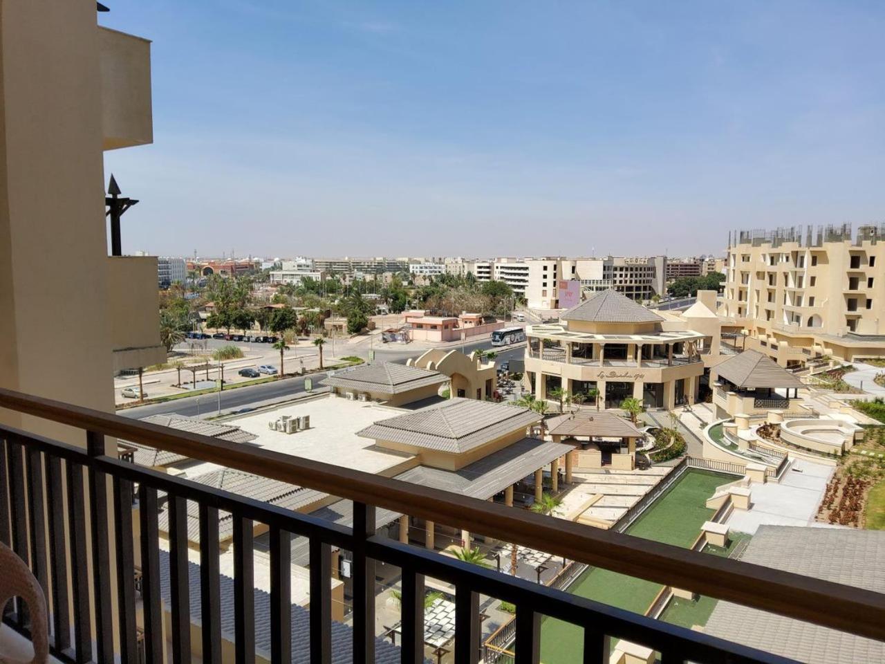 Apartment In Aldau Heights