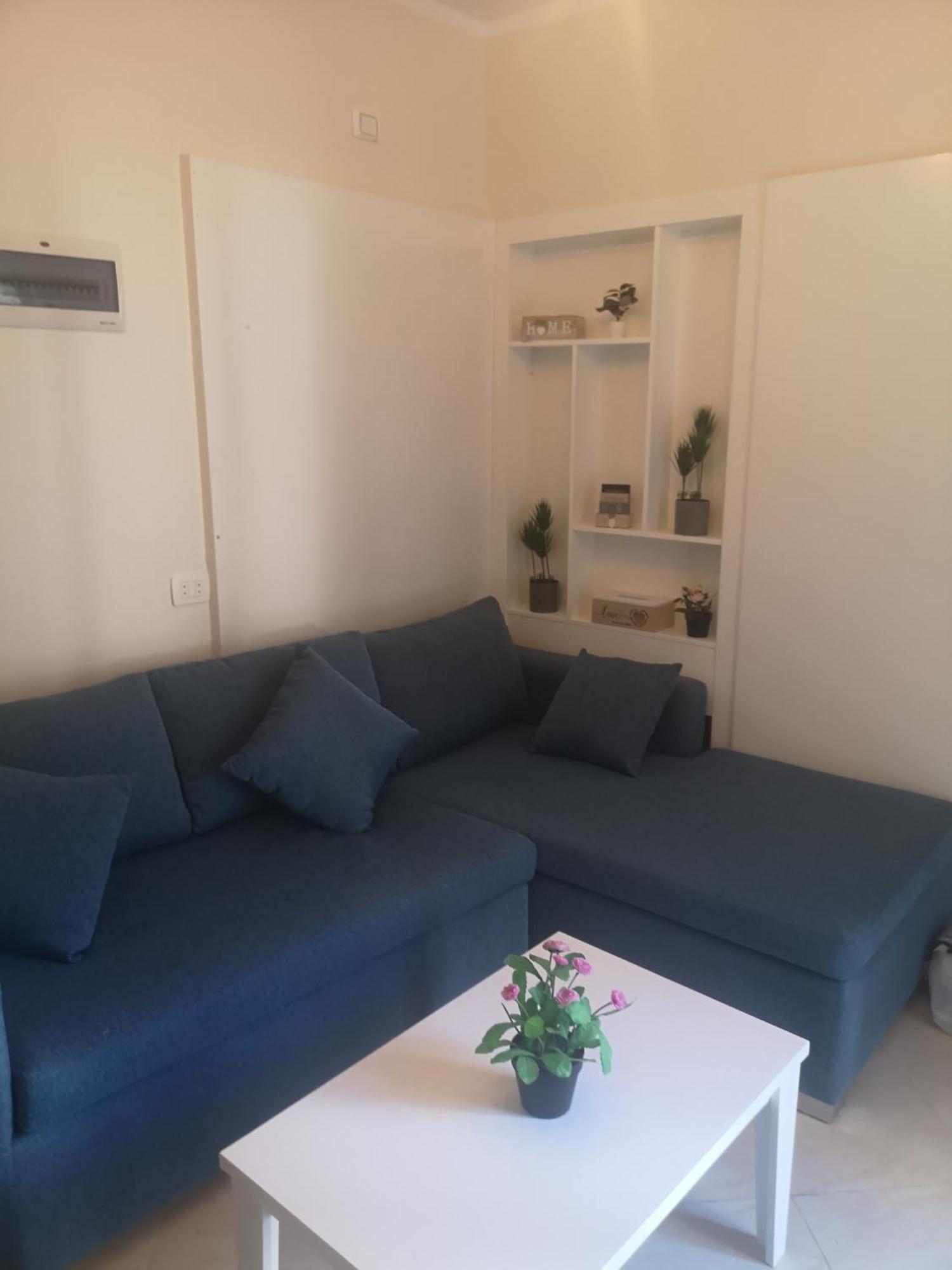 Chic Stylish Spacious Poolside Smarttv & Wifi