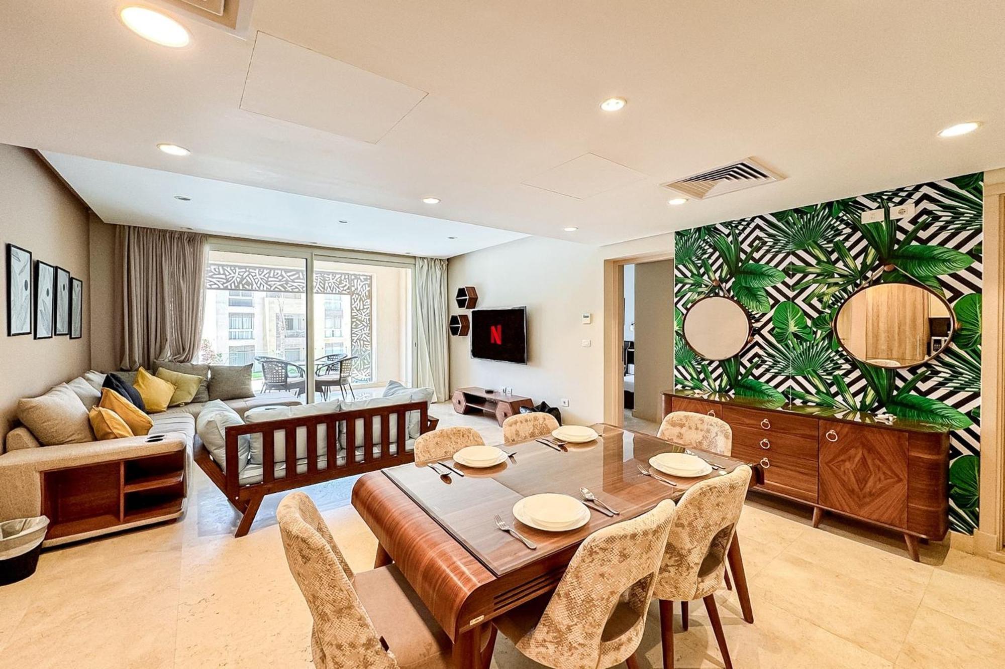 Balanced & Bright 2 Bdr Mangroovy Free Pool & Access Appartement *