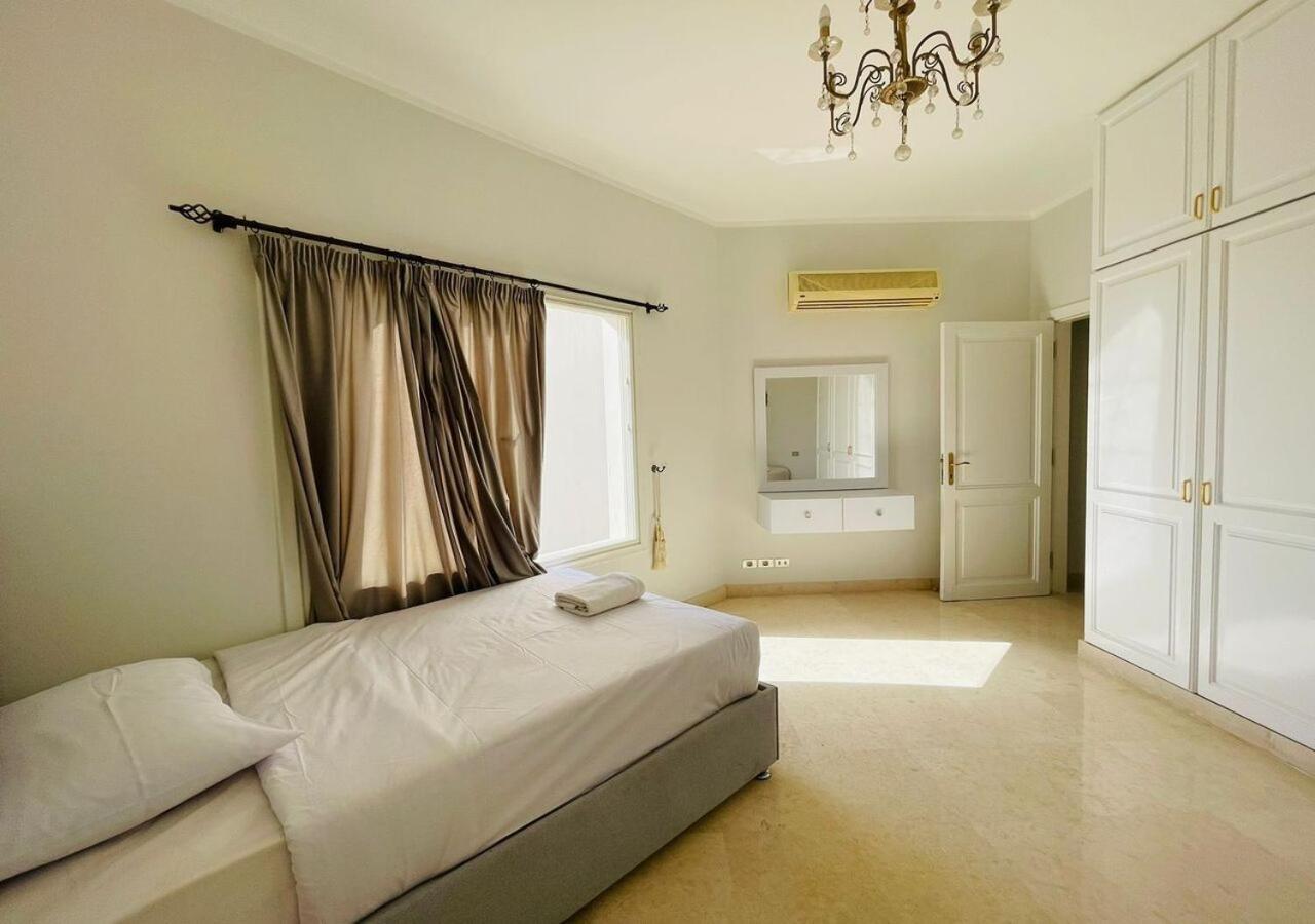 Villa Unique 6 Bedrooms 38 At White El-gouna *