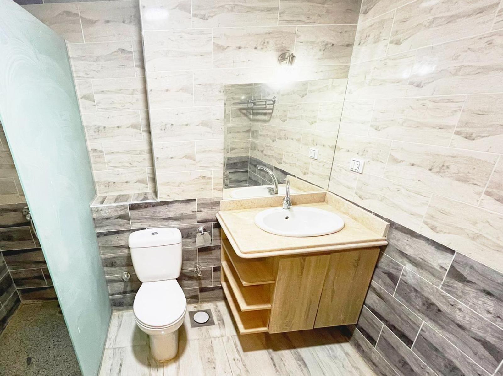 Cecelia Compound Hotel 3*