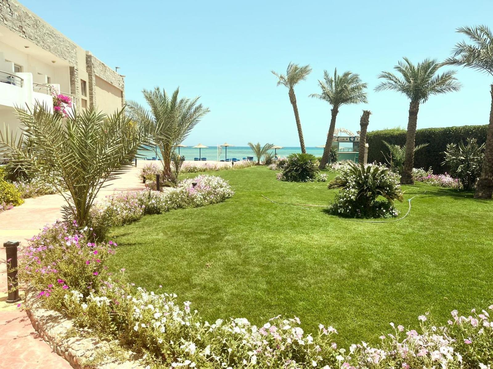 Cecelia Compound Hotel