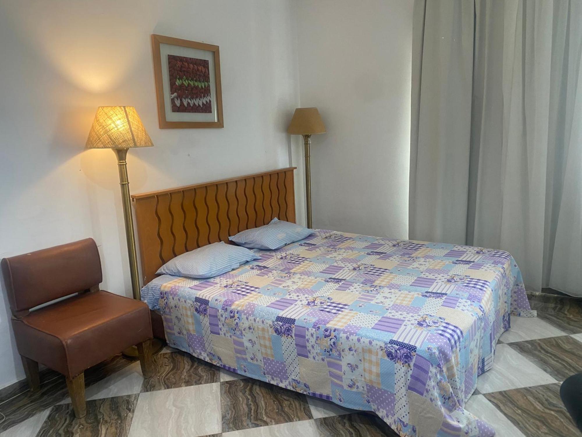 Small With Bathroom Middle Of Town No Ac No Cooking Facilities Just For Sleep Apartment *