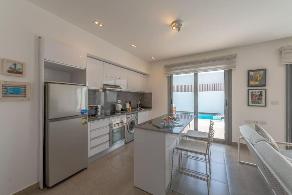 Apartment Luxury With Private Pool Sholan 2 *
