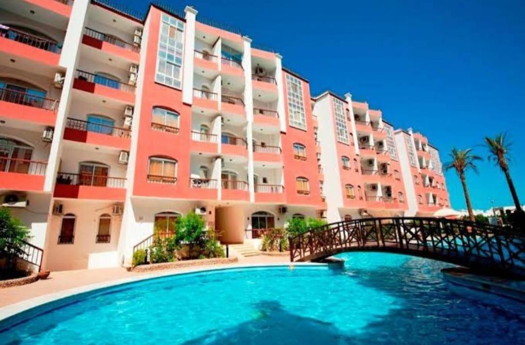 Desert Pearl Apartment