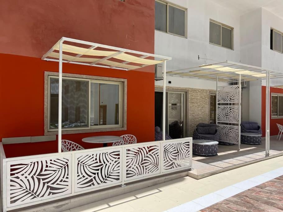 Small Lovely Cheerful Close To El Gouna Apartment *