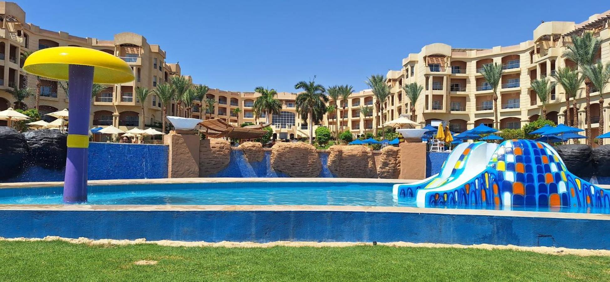 Resort Tropitel Sahl Hasheesh 5*