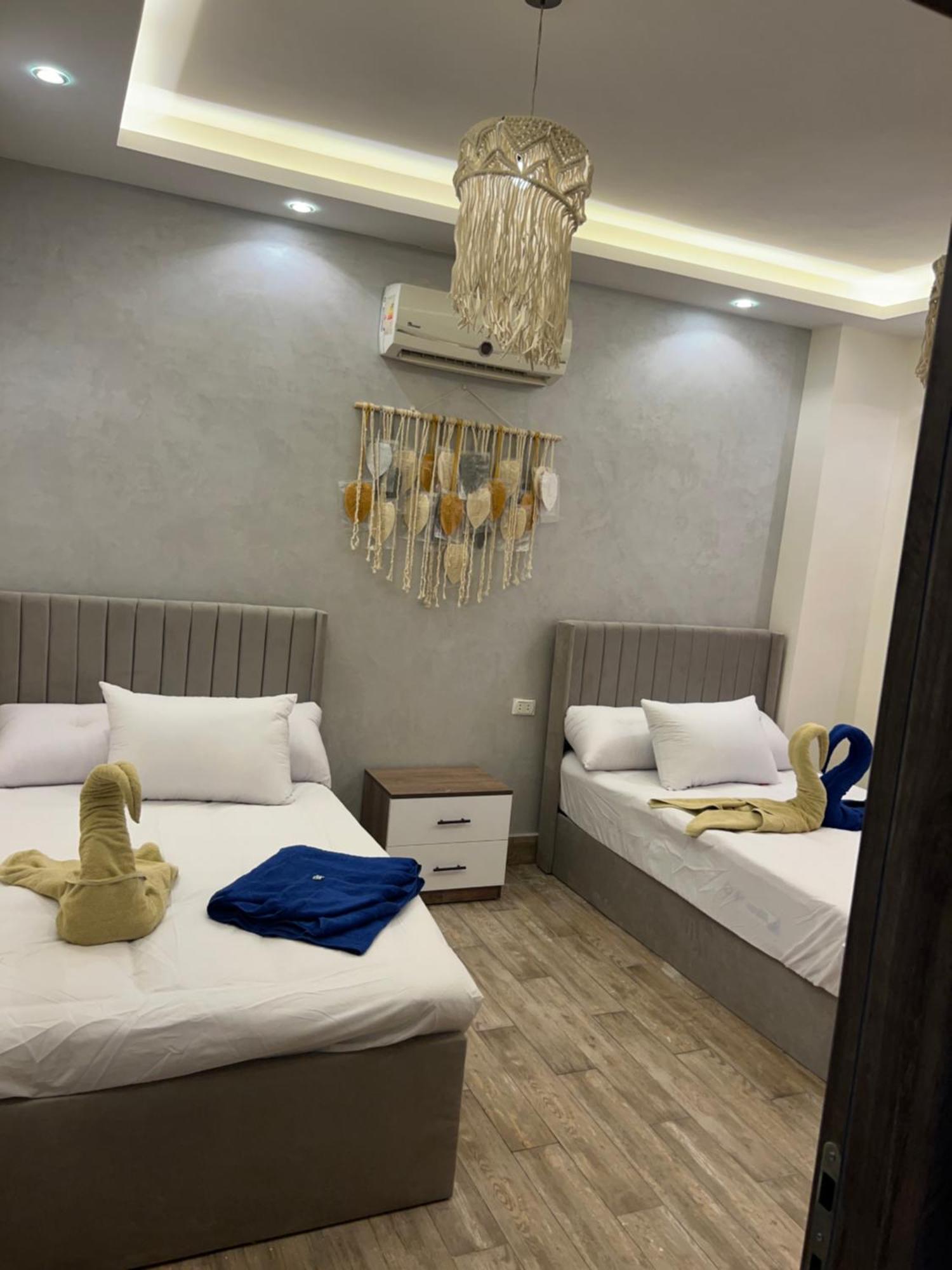 Small Lovely Cheerful Close To El Gouna Apartment