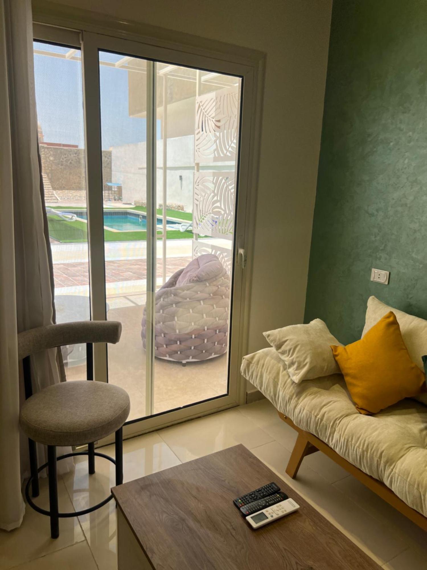Small Lovely Cheerful Close To El Gouna Apartment *