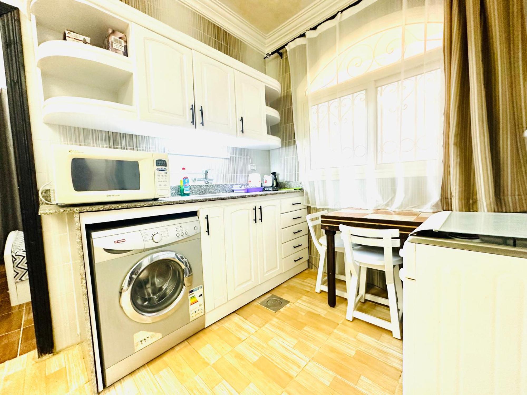 Apartment Desert Pearl Purple