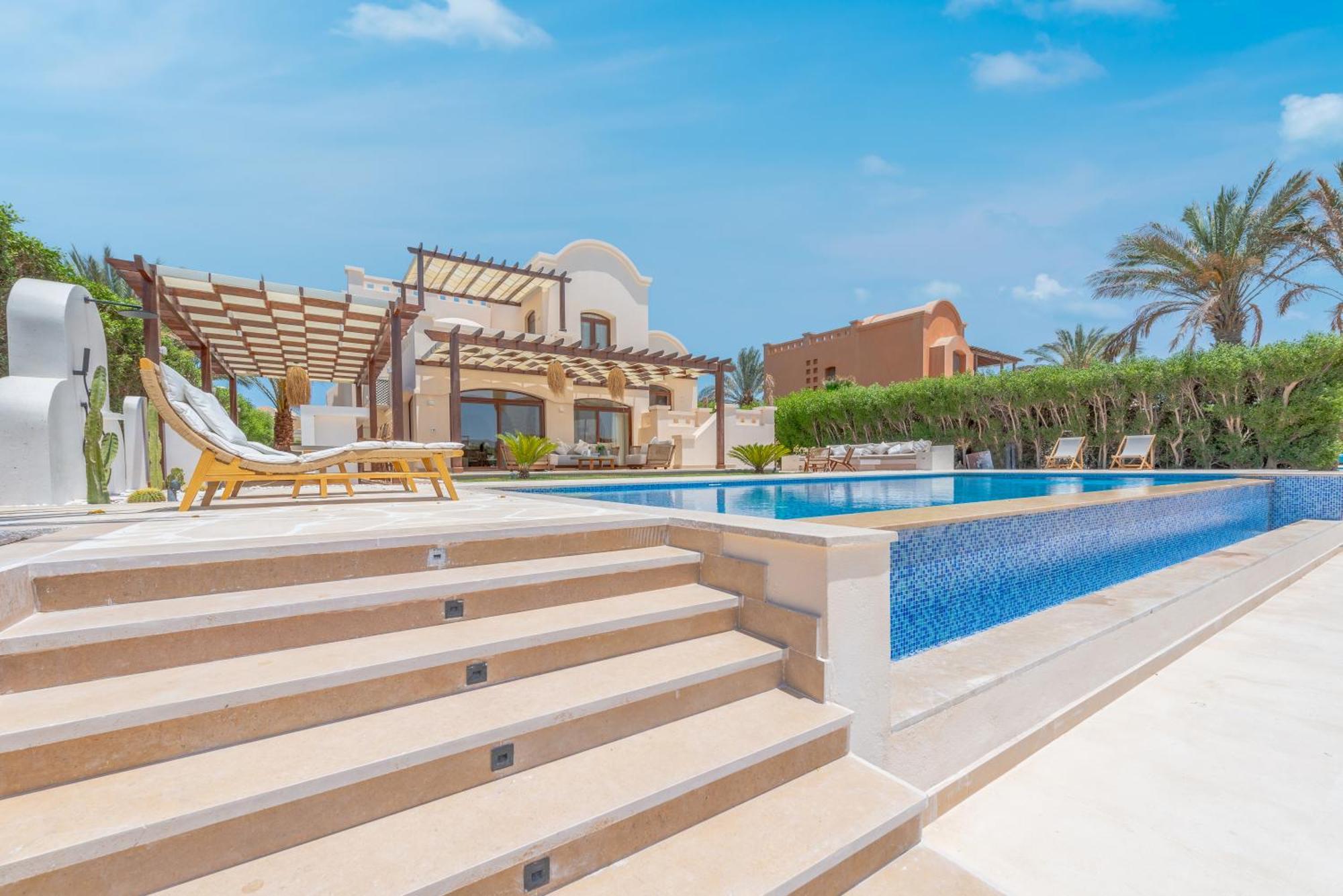 Stunning Luxurious 5 Bedroom At West Golf El Gouna Villa *