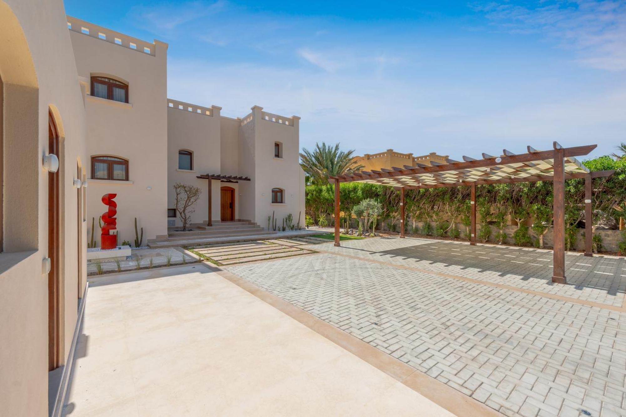 Stunning Luxurious 5 Bedroom At West Golf El Gouna