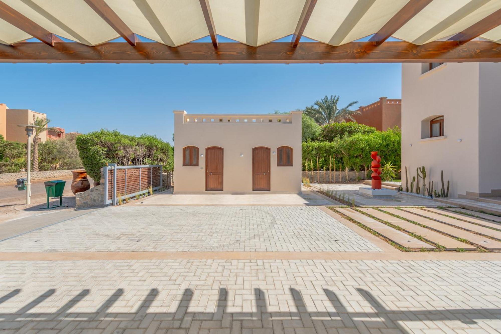 Stunning Luxurious 5 Bedroom At West Golf El Gouna Villa *