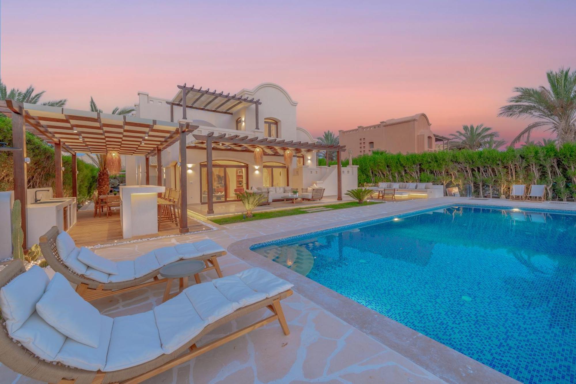 Stunning Luxurious 5 Bedroom At West Golf El Gouna