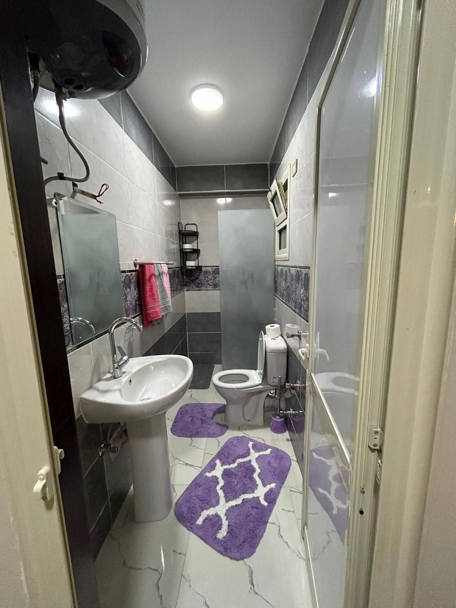 Hossam 1 Apartment *