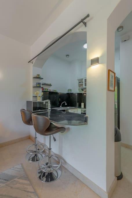Apartment Beautiful With Terrace To The Pool *