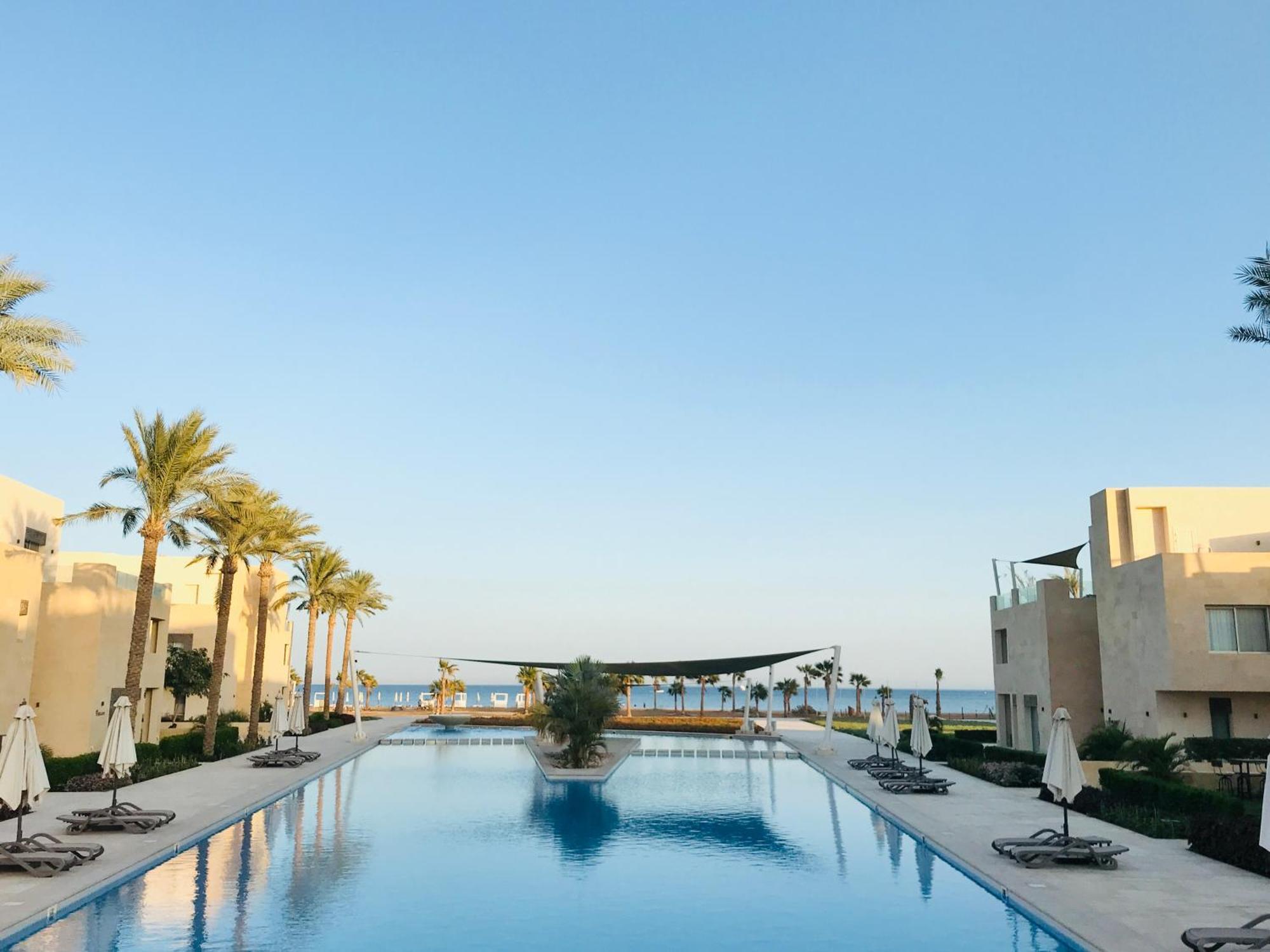Mangroovy - Elgouna Authentic Designer Shared 2 Bdr Each With Private Bathroom For Kitesurfers With Pool View & Access Séjour chez l'habitant *