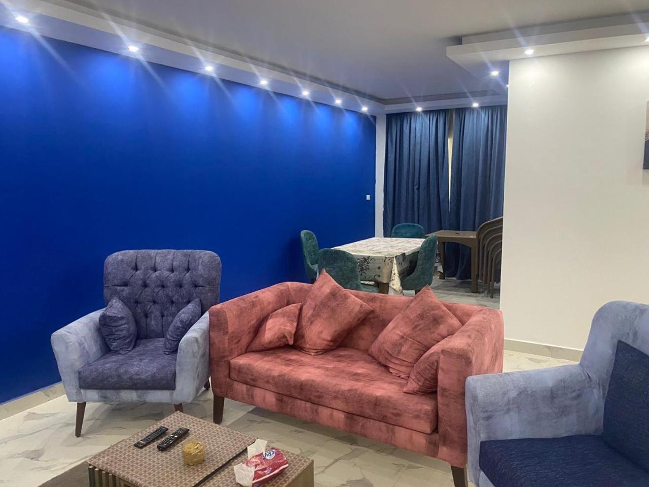 Wonderful Two-bedroom Balcony In Fanadir Aqua Park Apartment *