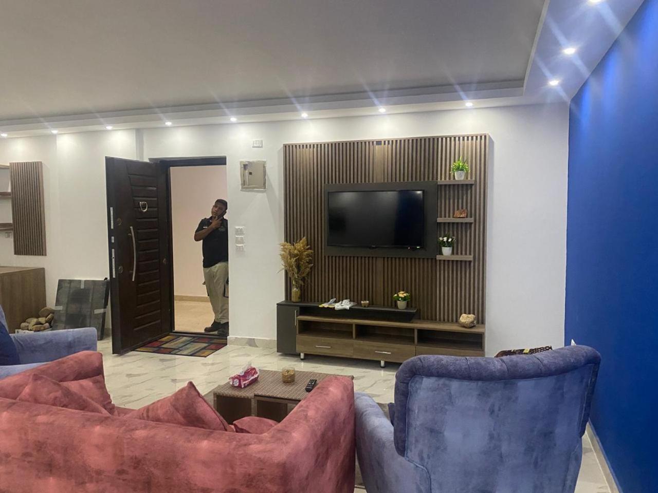Wonderful Two-bedroom Balcony In Fanadir Aqua Park