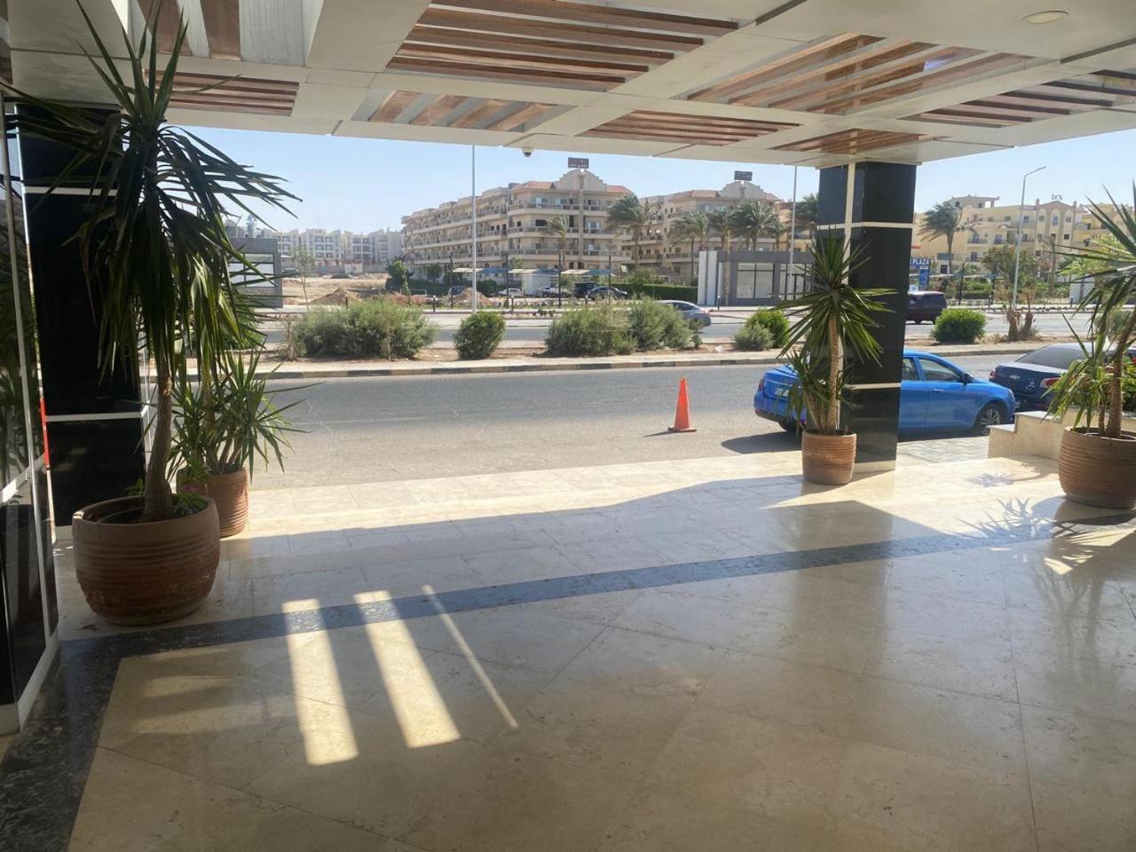 Wonderful Two-bedroom Balcony In Fanadir Aqua Park Apartment *