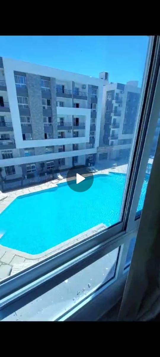 Wonderful Two-bedroom Balcony In Fanadir Aqua Park