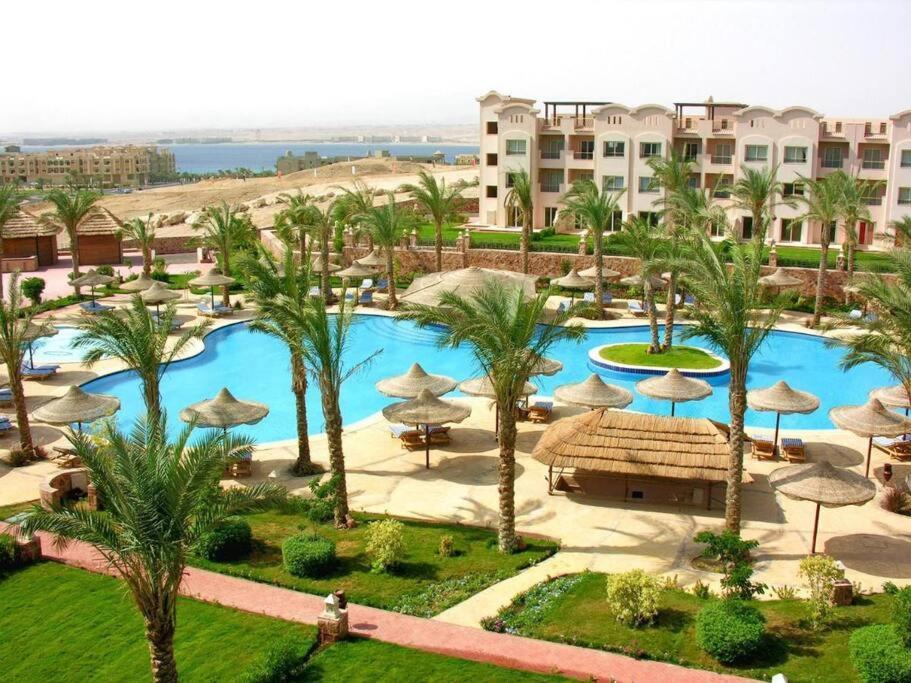 Sunset Pearl Pool View