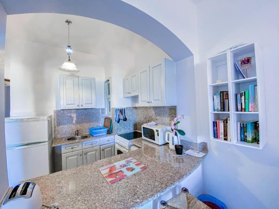1-br In Westgolf With Terrace And Pool