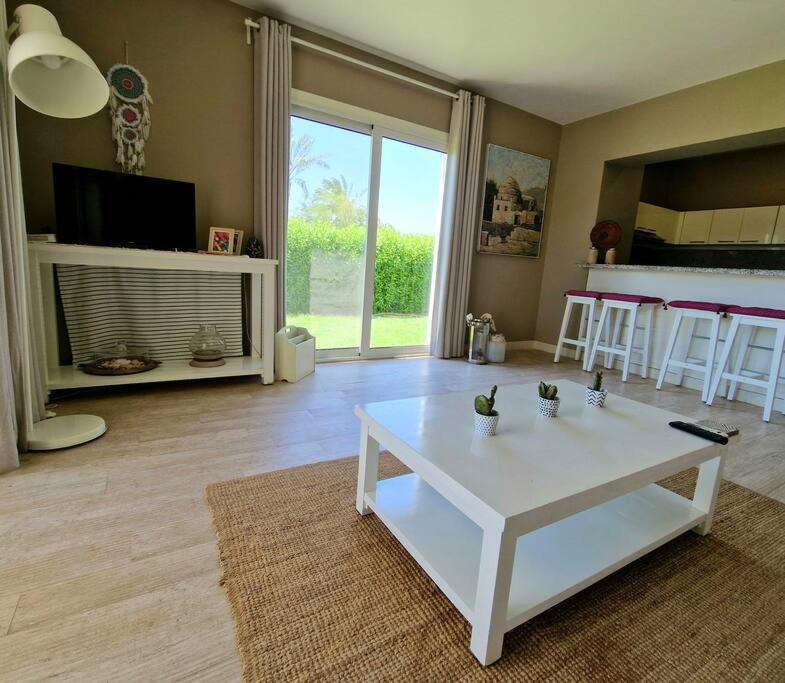 Cheerful Space With A Huge Garden And Pool Apartment Hurghada