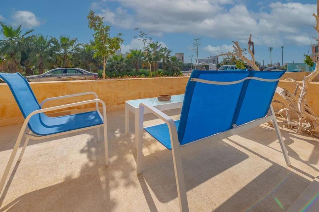 Mangroovy - Spacious Boho 2 Bedroom Pool View