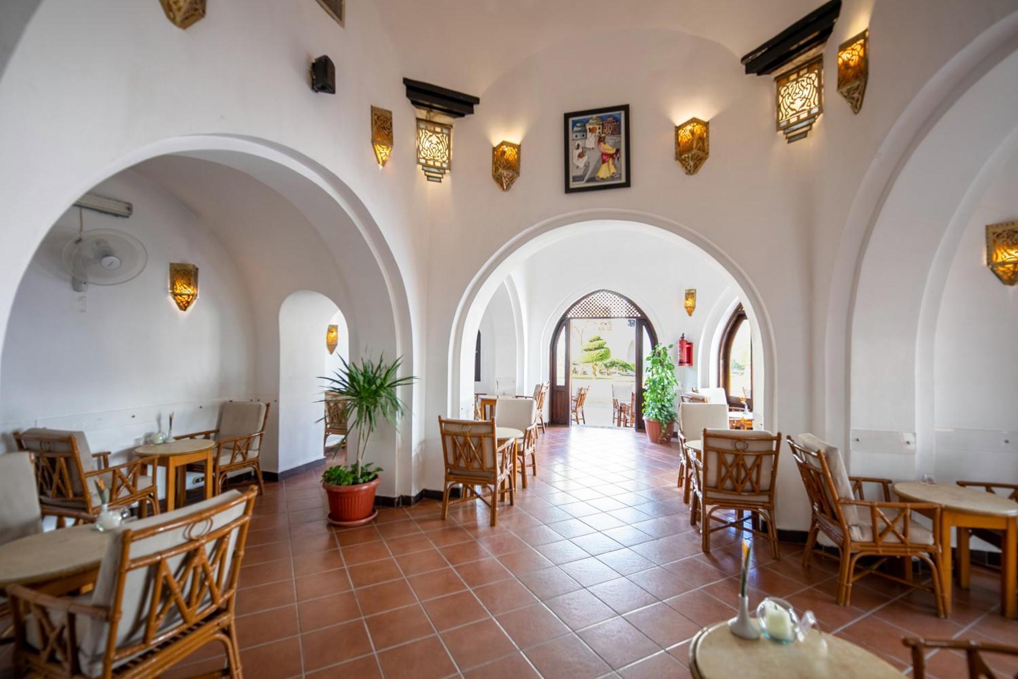 Arabella Azur 3*