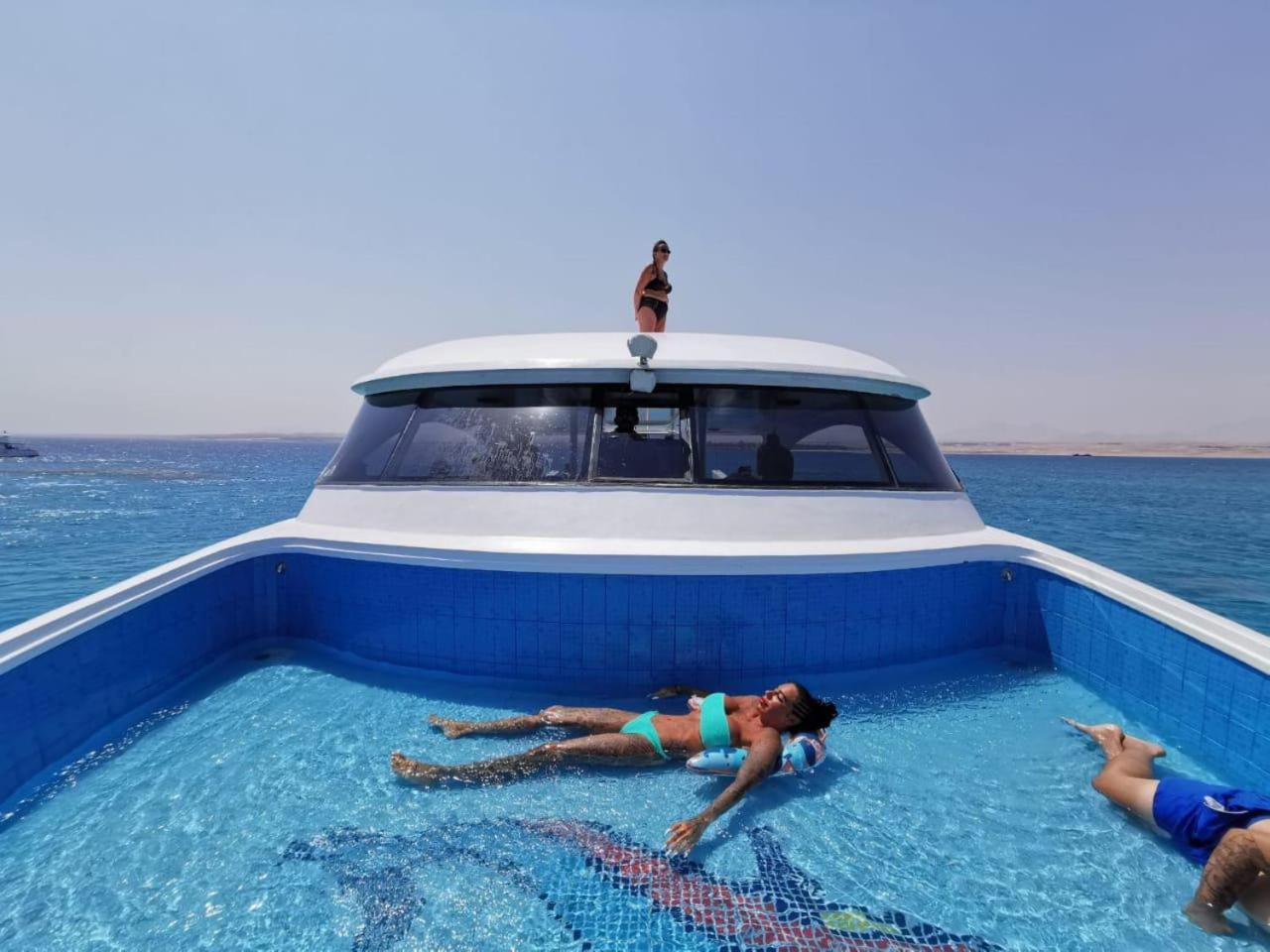 Botel Private Boat