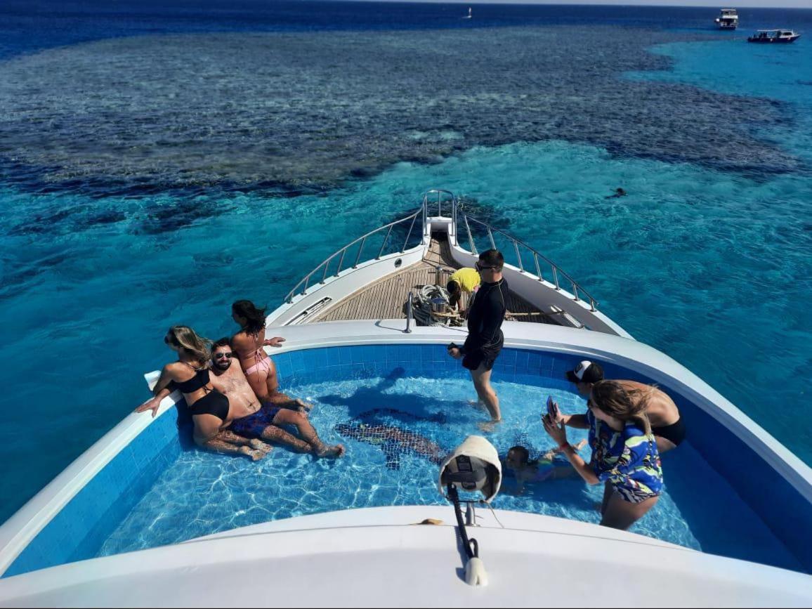 Private Boat Botel