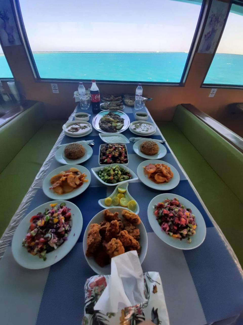 Private Boat Botel Hurghada