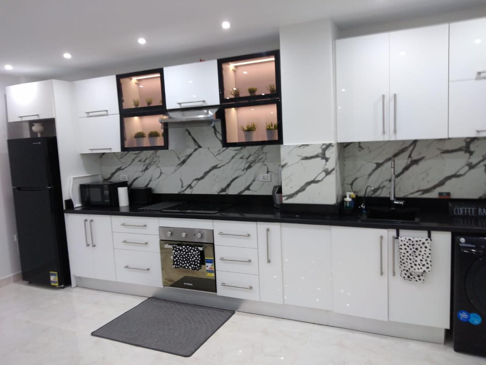 Stylish Apartment *