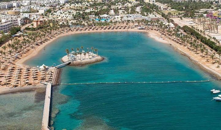Aparthotel In Mirage Bay & Aqua Park