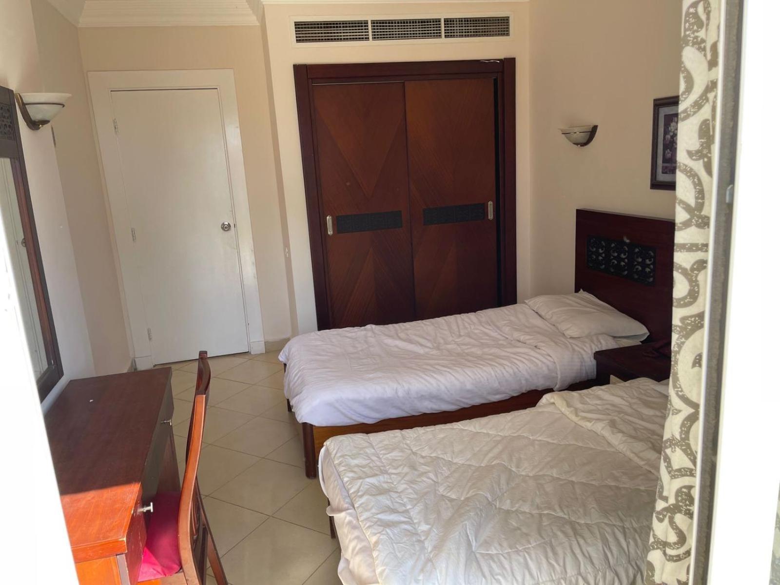 Apartment Pyramisa E06 *