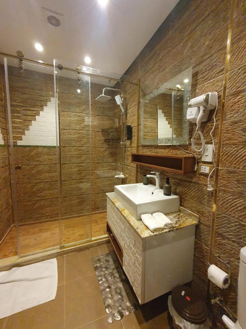 Luxury With Sea View Apartment *