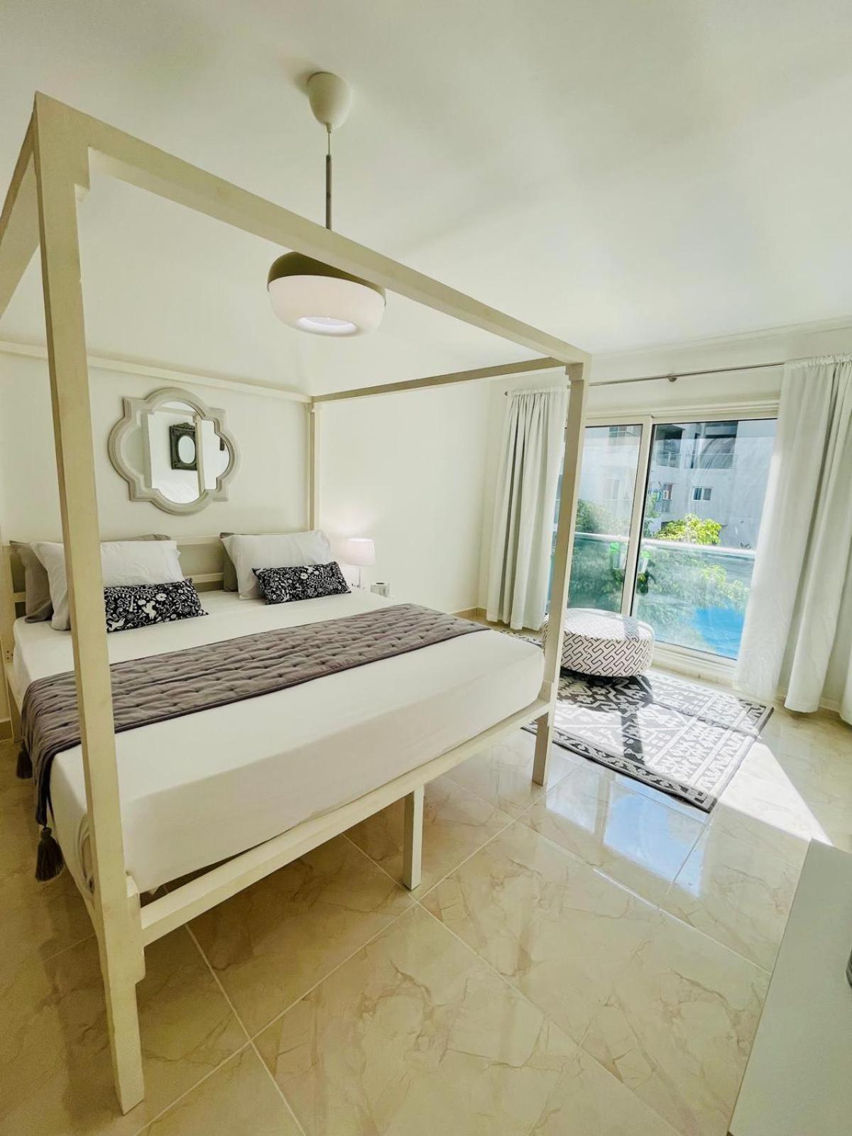 Stylish Apartment *