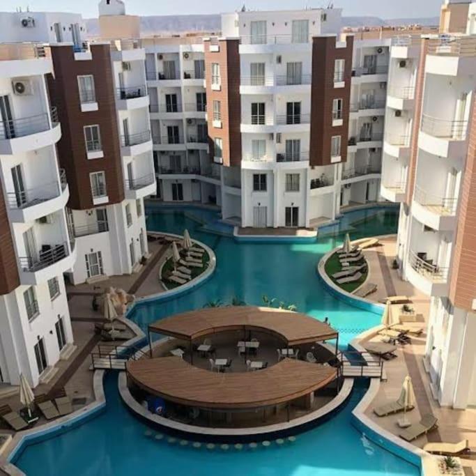 Apartment In Aqua Palms *