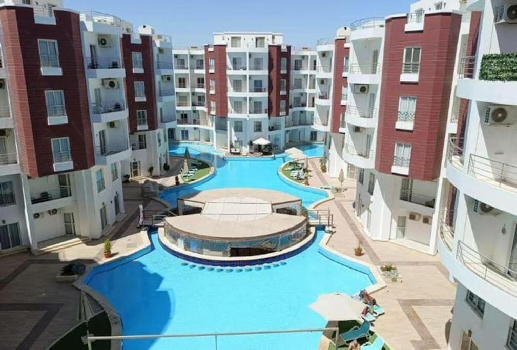 In Aqua Palms * Hurghada
