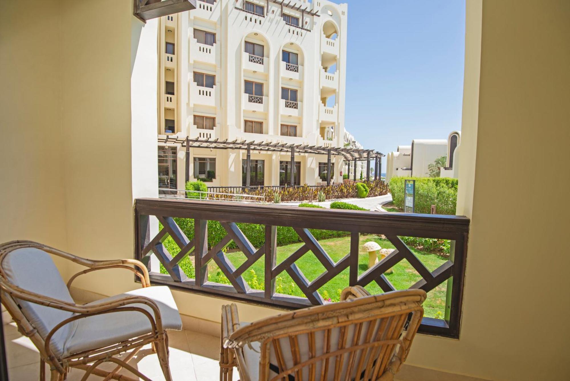 Apartment Buki-gravity-homes, App No1, Amazing Spacy Beachfront In 5 Star Gravity Sahl Hasheesh- For Guests With Nonegyptian Passports Hurghada