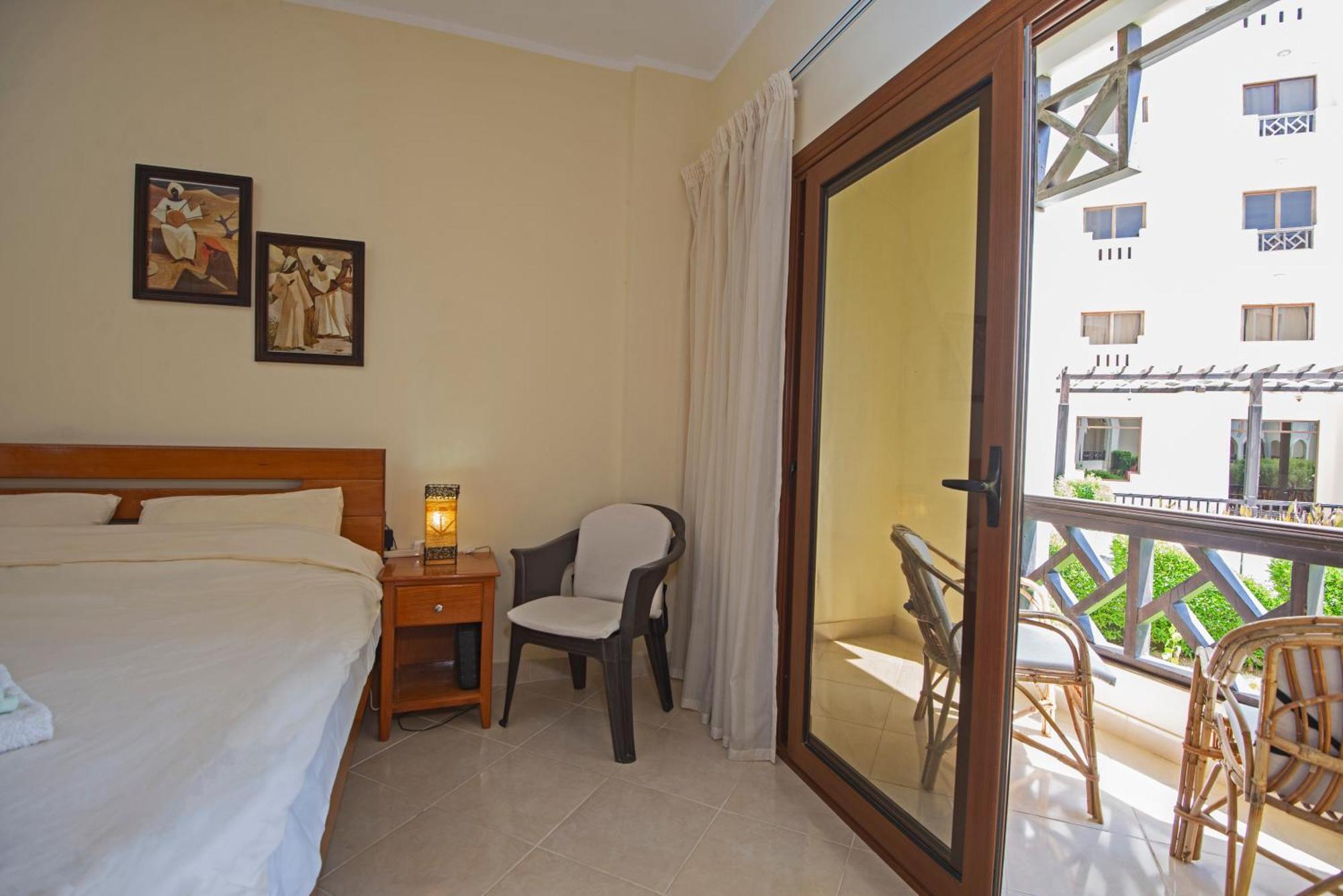Buki-gravity-homes: Beachfront Luxury In Sahl Hasheesh * Hurghada