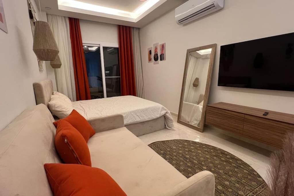 Apartment Comfy Studio, Pools, Private Beach At Peaceful Resort Hurghada