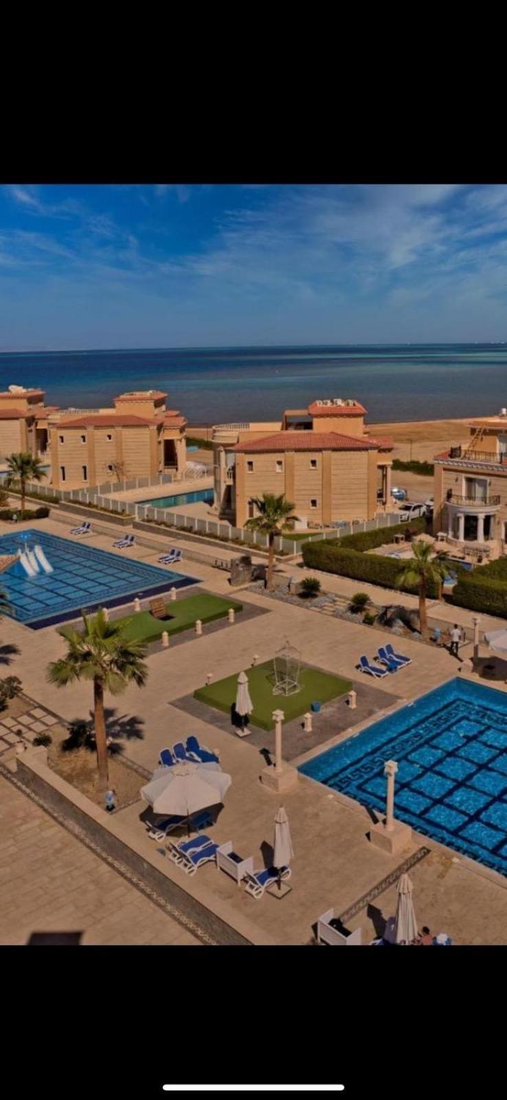 Comfy Studio, Pools, Private Beach At Peaceful Resort Apartment